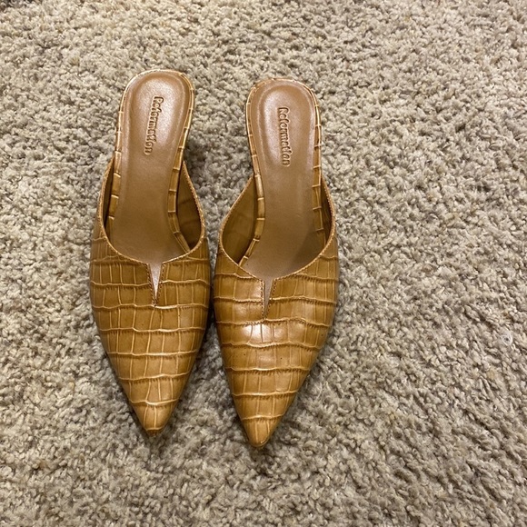 Reformation Women’s Wilda Crocodile Leather Mules Tan Size 7.5 Slip On Heels - Picture 1 of 8